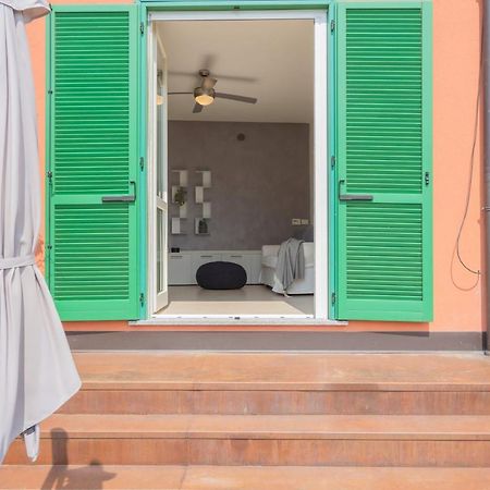 Blue Bliss Apartment By Rent All Como Colonno Bagian luar foto