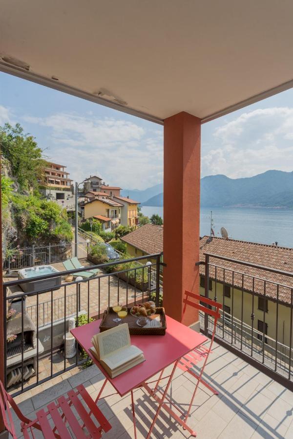Blue Bliss Apartment By Rent All Como Colonno Bagian luar foto