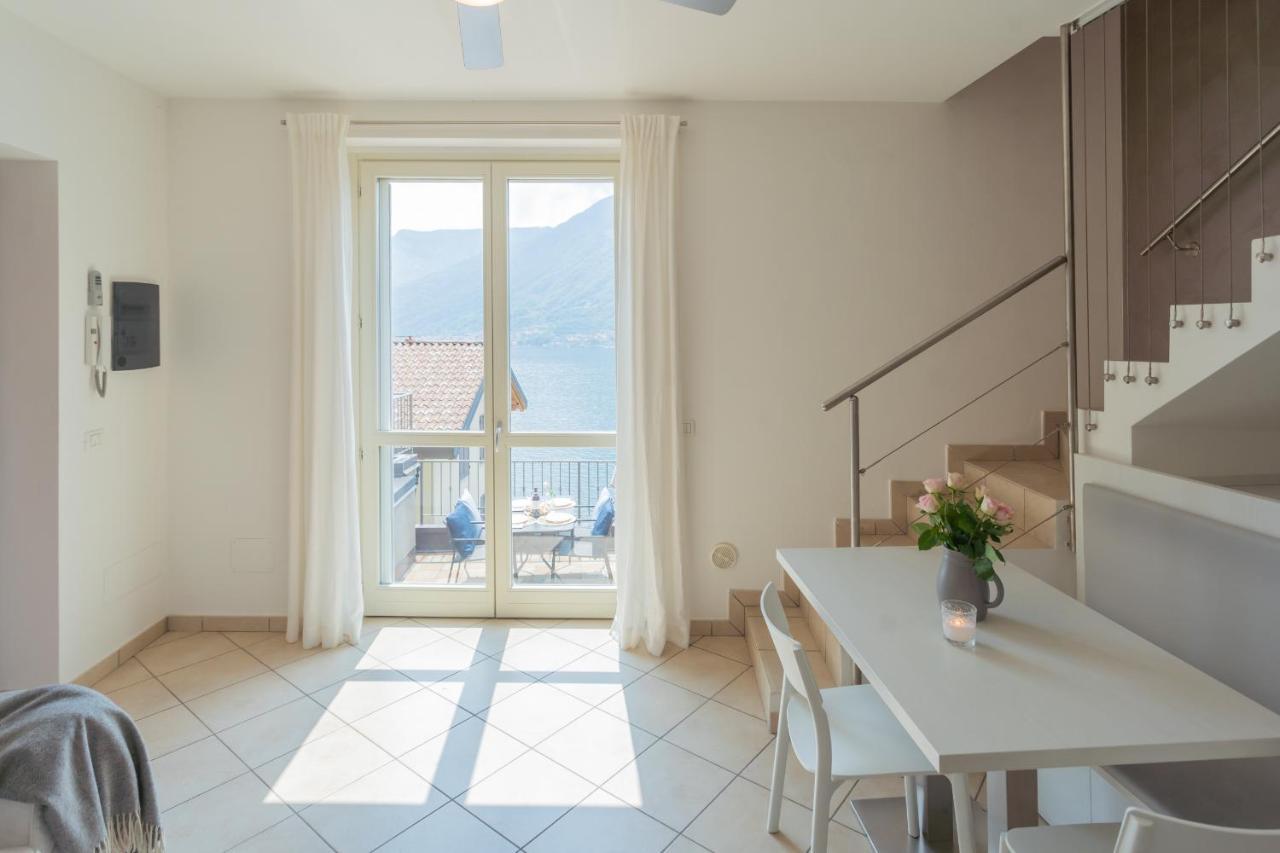 Blue Bliss Apartment By Rent All Como Colonno Bagian luar foto
